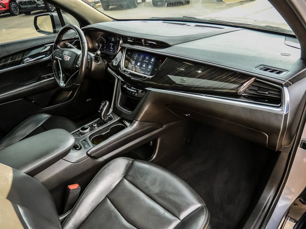 Used 2022 Cadillac XT6 Premium Luxury FWD image 21