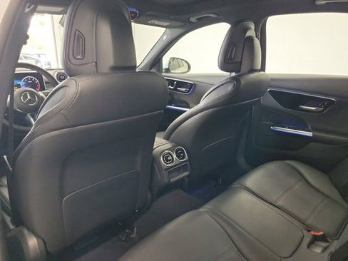 Used 2023 Mercedes-Benz C 300 Sedan image 13