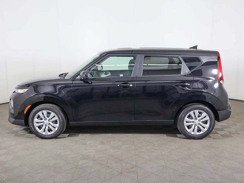 Used 2022 Kia Soul LX FWD image 14