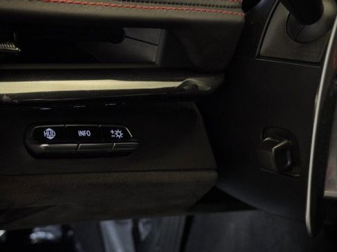 Used 2023 Chevrolet Corvette Stingray Premium Cpe w/ Z51 Performance Package image 12