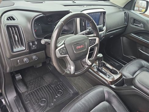 Used 2018 GMC Canyon SLT w/ Driver Alert Package image 10