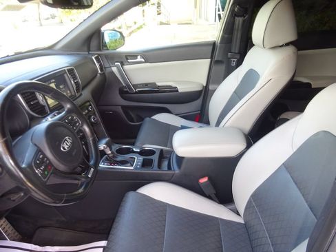 Used 2017 Kia Sportage SX w/ Paint Protection Package FWD image 12