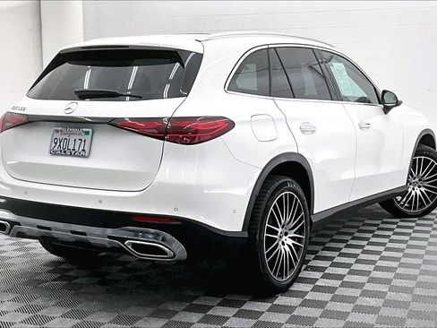 Used 2026 Mercedes-Benz GLC 300 image 11