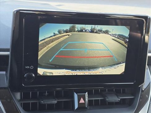 Used 2023 Toyota Corolla LE image 16