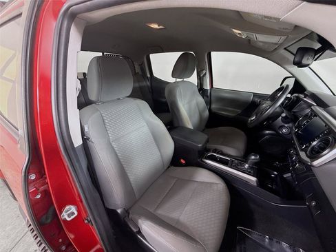 Used 2022 Toyota Tacoma SR5 image 25