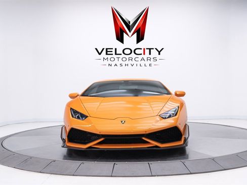 Used 2017 Lamborghini Huracan LP 610-4 AWD/4WD image 3