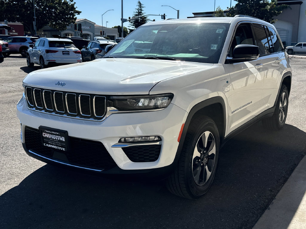 Used 2024 Jeep Grand Cherokee Limited 4xe AWD/4WD image 8