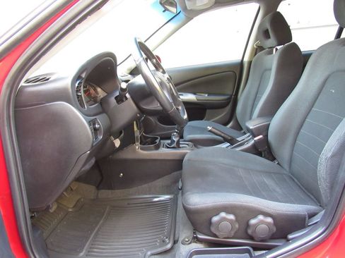 Used 2006 Nissan Sentra SE-R Spec V w/ (J01) Sunroof Pkg FWD image 10