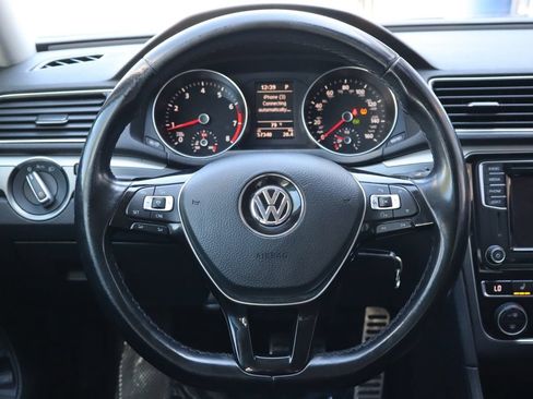 Used 2018 Volkswagen Passat 2.0T S FWD image 14