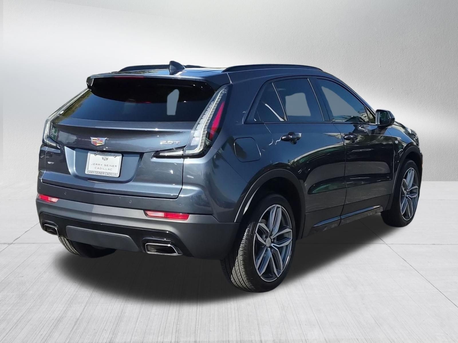 Used 2019 Cadillac XT4 Sport w/ Cold Weather Package AWD/4WD image 5
