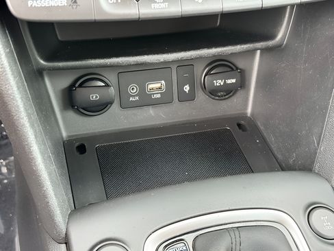 Used 2020 Hyundai Kona Ultimate AWD/4WD image 29