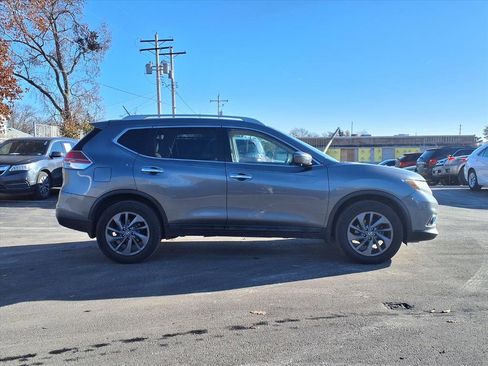 Used 2016 Nissan Rogue SL w/ SL Premium Package image 4