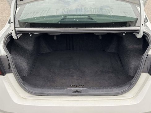 Used 2024 Nissan Altima 2.5 SR image 15