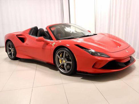 Certified 2022 Ferrari F8 Tributo RWD image 7