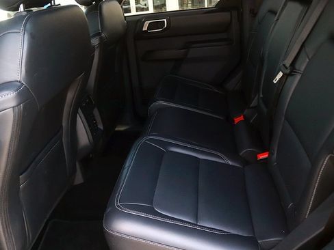 Used 2025 Ford Bronco Outer Banks AWD/4WD image 16