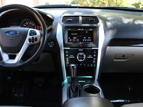 Used 2012 Ford Explorer Limited FWD image 14