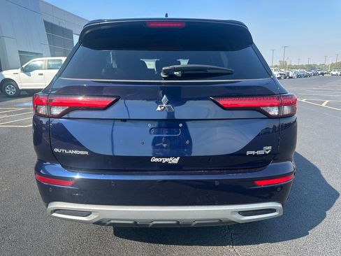 Used 2023 Mitsubishi Outlander SE image 22
