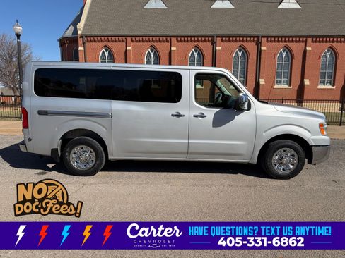 Used 2017 Nissan NV 3500 SL RWD image 7