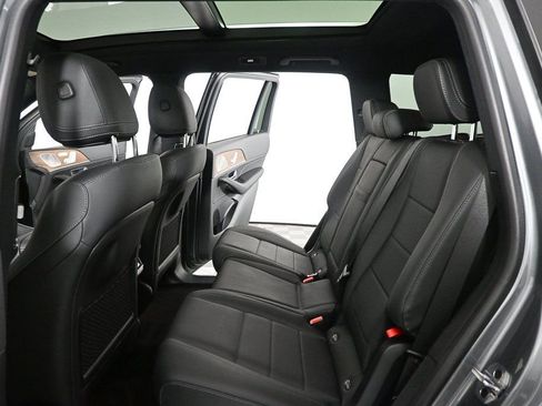 Certified 2025 Mercedes-Benz GLS 450 4MATIC image 19