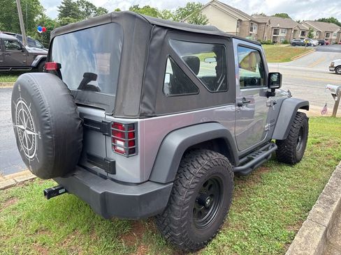 Used 2015 Jeep Wrangler Sport AWD/4WD image 7