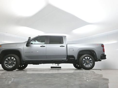 Used 2025 Chevrolet Silverado 2500 Custom w/ Custom Convenience Package AWD/4WD image 69
