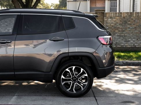 Used 2022 Jeep Compass Limited image 22