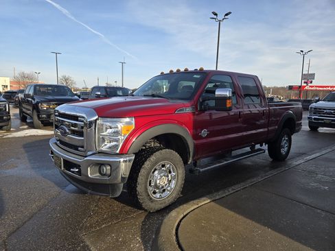 Used 2016 Ford F250 Lariat w/ Lariat Ultimate Package image 3