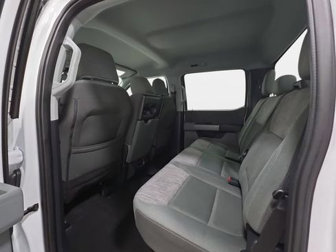 Certified 2024 Ford F250 XLT AWD/4WD image 10