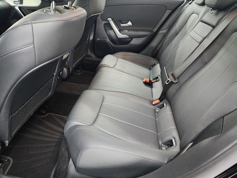 Used 2025 Mercedes-Benz CLA 250 4MATIC image 9