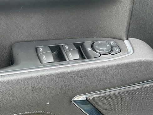 Used 2025 GMC Sierra 1500 Elevation image 12