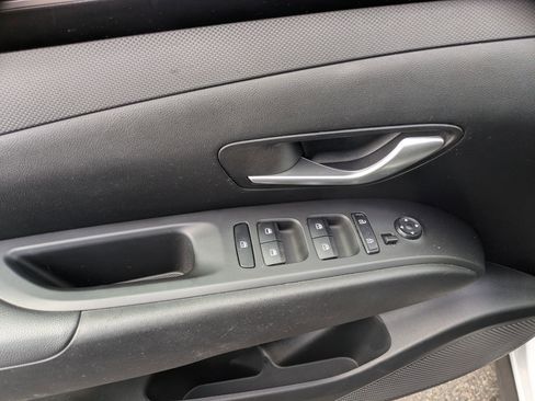 Certified 2023 Hyundai Tucson SEL AWD/4WD image 10