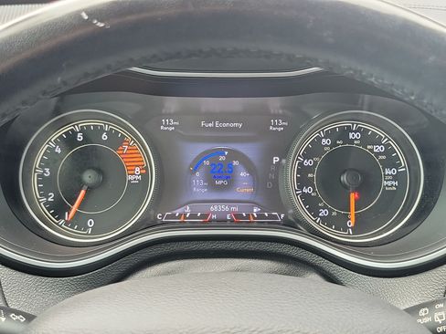 Used 2021 Jeep Cherokee Limited FWD image 21