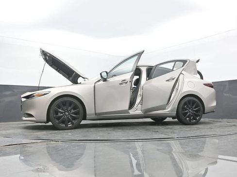 Used 2024 MAZDA MAZDA3 s FWD image 67