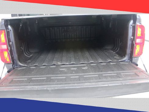 Used 2018 Chevrolet Colorado Z71 w/ Centennial Edition image 25