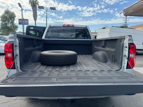 Used 2018 Chevrolet Silverado 1500 Custom w/ Custom Value Package RWD image 10