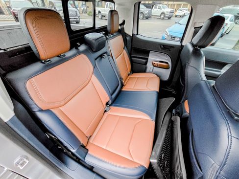 Used 2024 Ford Maverick Lariat w/ 4K Tow Package image 36