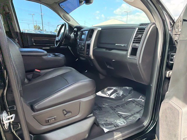 Used 2017 RAM 3500 Laramie RWD image 9