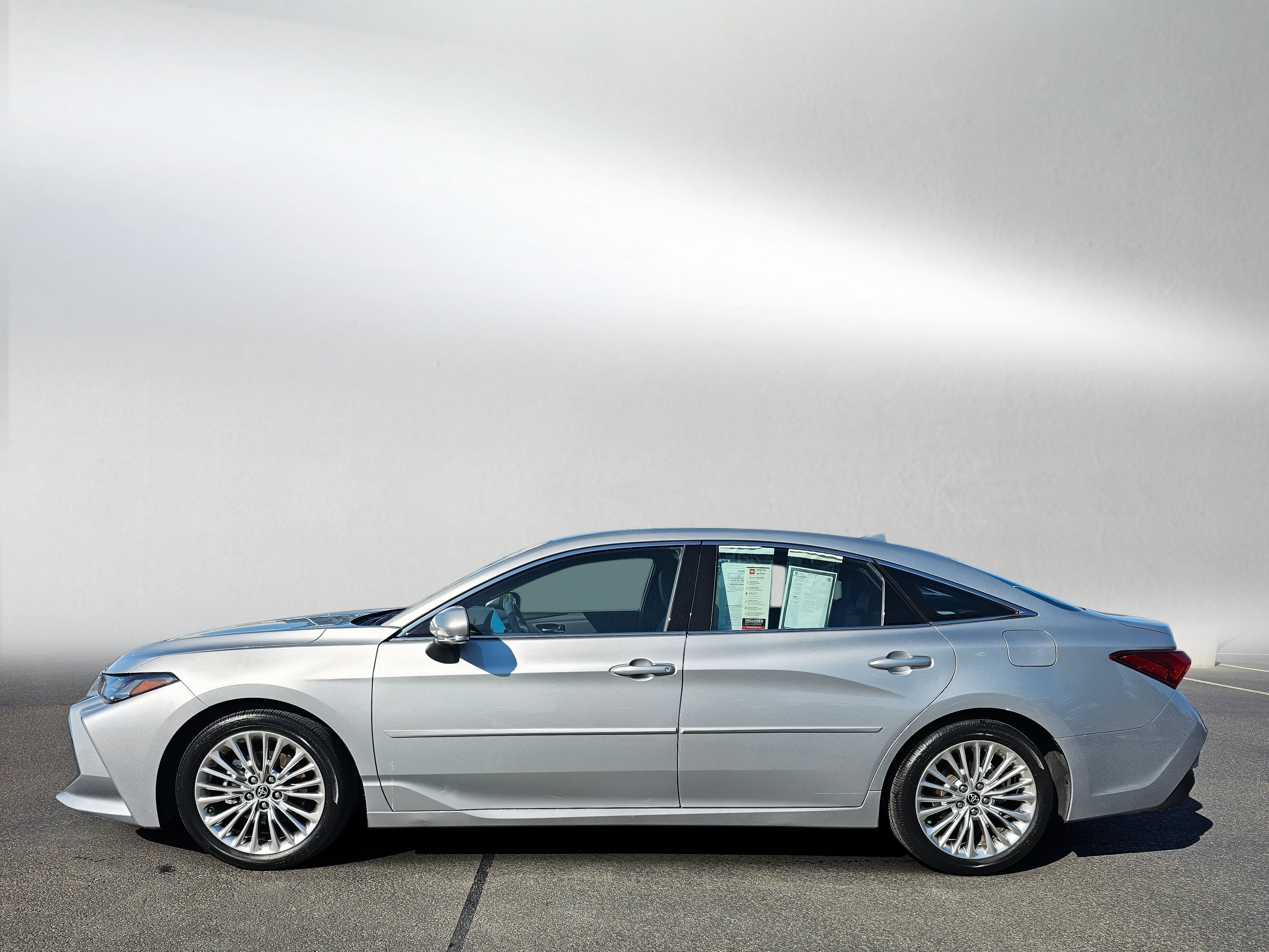 Certified 2021 Toyota Avalon Limited w/ Advanced Safety Package FWD image 2