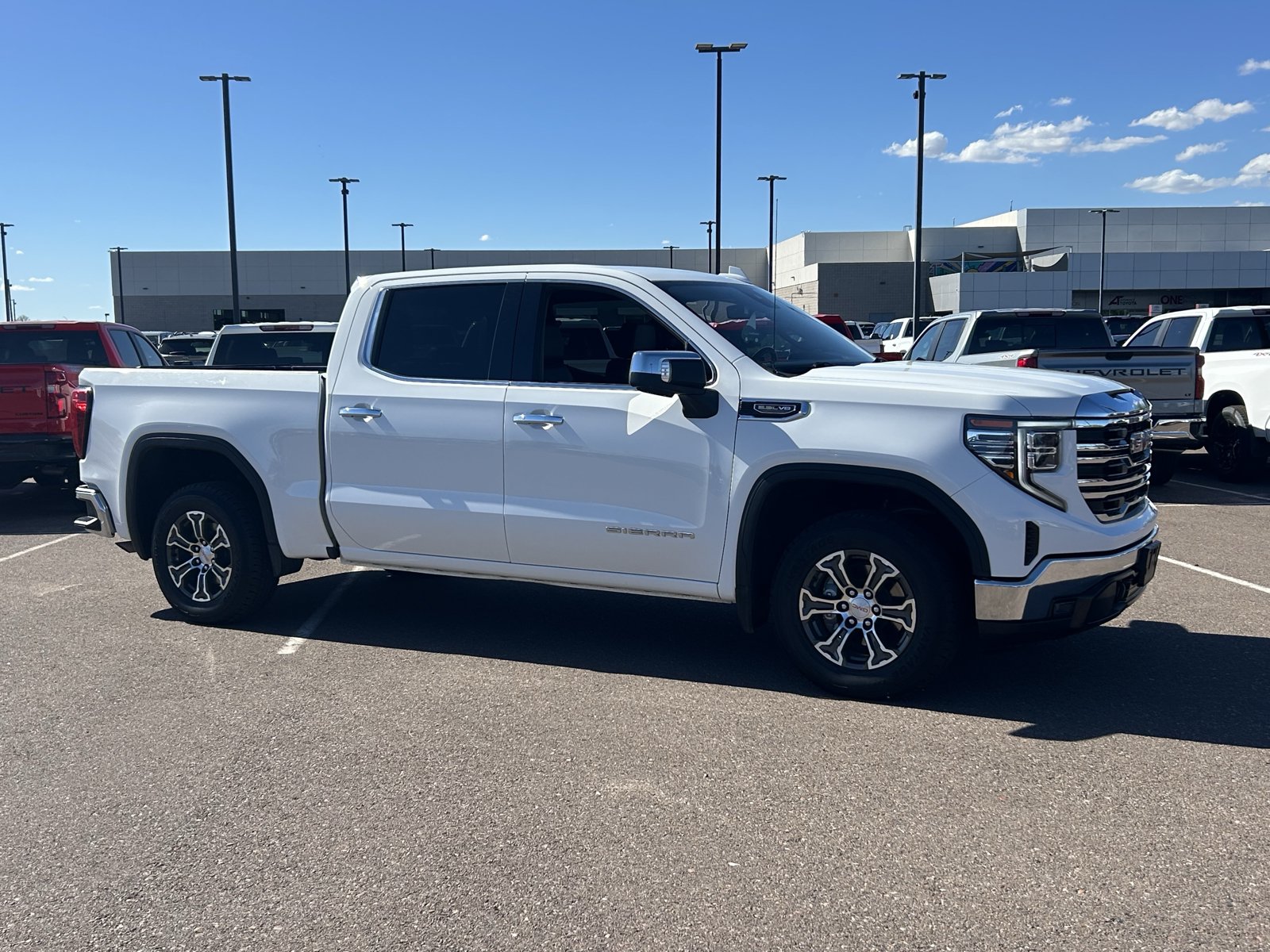 Certified 2025 GMC Sierra 1500 SLT RWD image 7