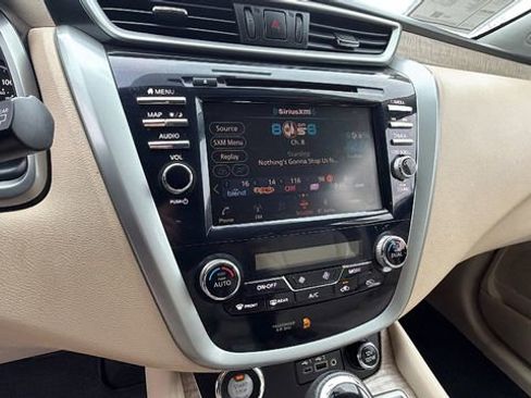 Used 2019 Nissan Murano SL w/ Cargo Package image 25