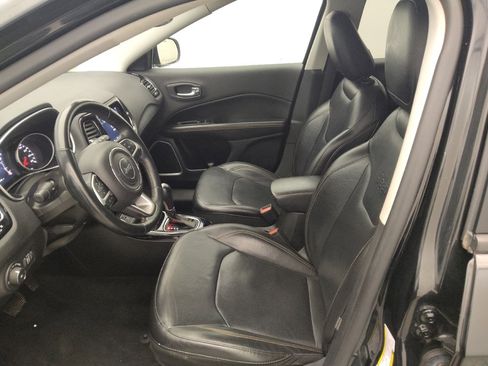 Used 2019 Jeep Compass Limited FWD image 17