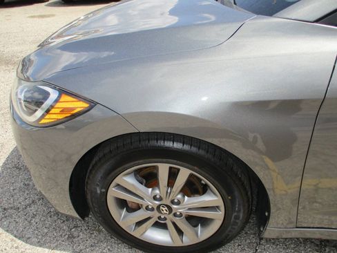 Used 2017 Hyundai Elantra Value Edition FWD image 9