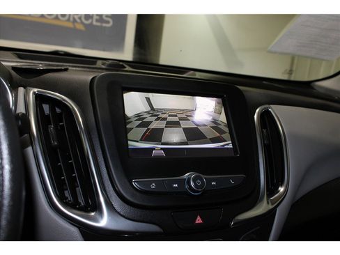 Used 2019 Chevrolet Equinox LS image 35