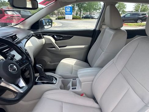 Used 2019 Nissan Rogue Sport SL w/ Premium Package AWD/4WD image 13