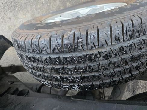 Used 2010 GMC Sierra 1500 SLE w/ Power Pack Plus AWD/4WD image 16