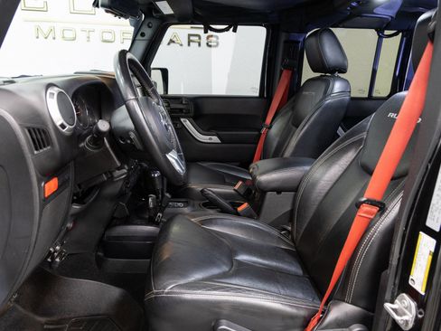 Used 2016 Jeep Wrangler Unlimited Rubicon image 7