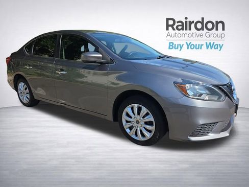 Used 2018 Nissan Sentra S FWD image 1