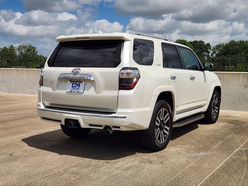 Used 2022 Toyota 4Runner Limited RWD image 6