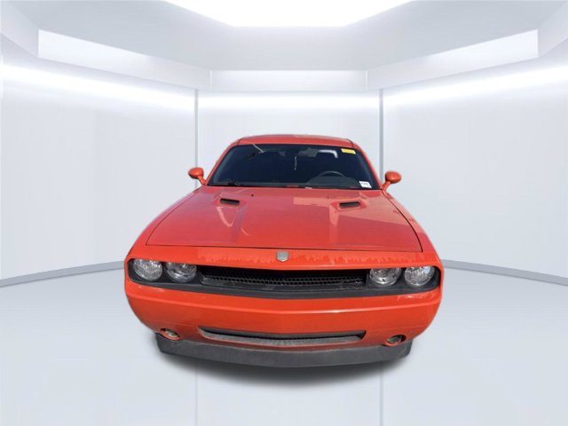 Used 2010 Dodge Challenger R/T RWD image 2