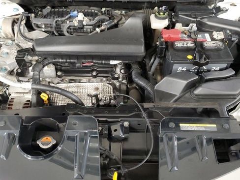 Used 2019 Nissan Rogue SV image 26